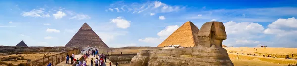 Piramide di Khafre e Grande Sfinge a Giza, Egitto — Foto Stock