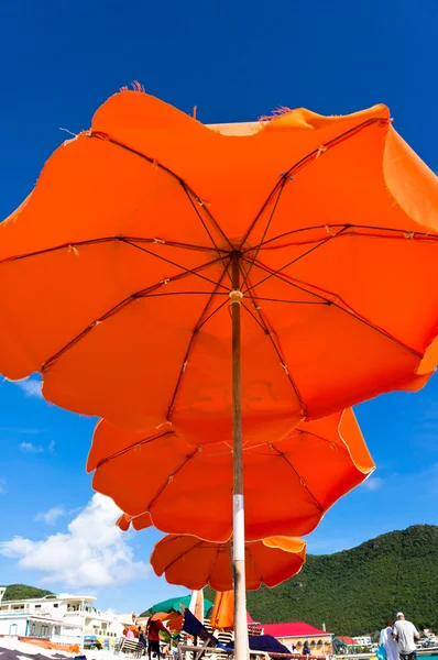 Schöner strand in philipsburg, saint martin, karibische inseln — Stockfoto