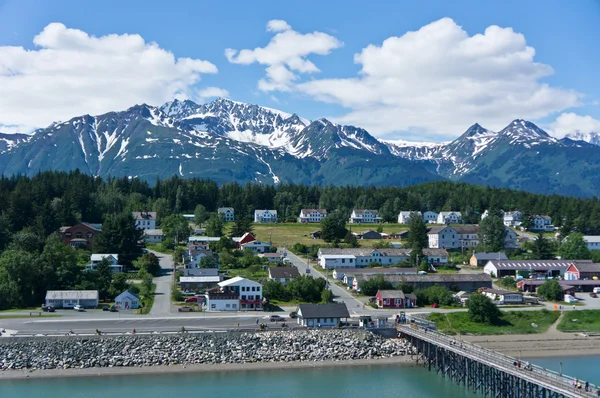 Piękny widok, haines City w pobliżu glacier bay, alaska, Stany Zjednoczone Ameryki — Zdjęcie stockowe