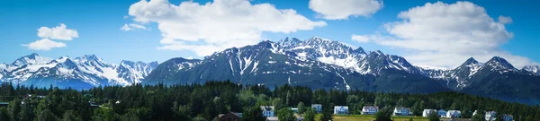 Bella vista della città di Haines vicino a Glacier Bay, Alaska, USA — Foto Stock