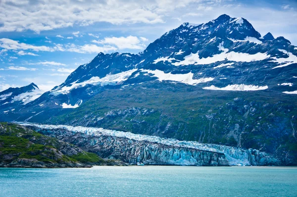 Glacier Bay in Mountains in Alaska, Estados Unidos da América — Fotografia de Stock
