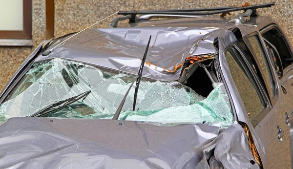 Geländewagen überschlagen — Stockfoto