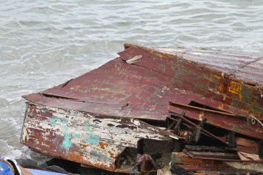 gemi enkazı
