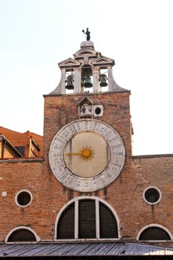 San giacomo saat