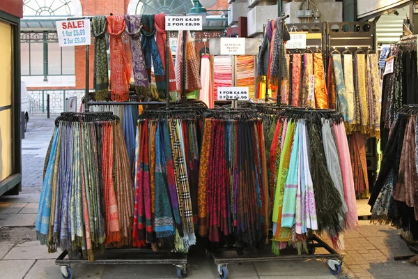 Scialli e sciarpe — Foto Stock