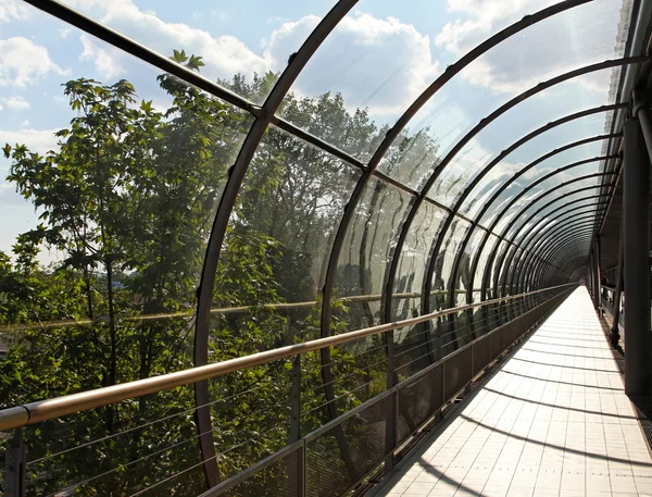 Skleněný tunel vlevo — Stock fotografie