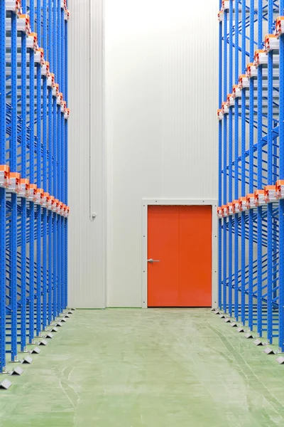 Innenraum der Lagerhalle — Stockfoto