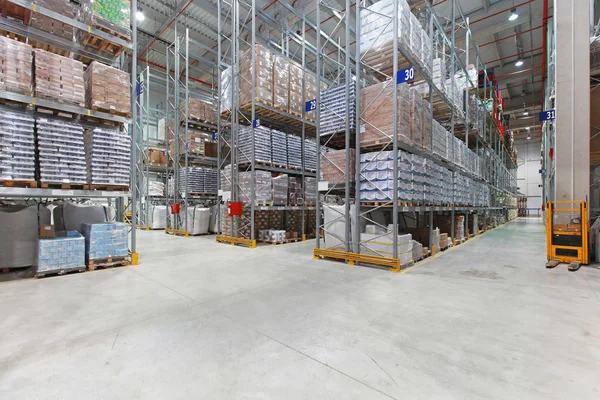 Distribution warehouse — Stock Photo, Image