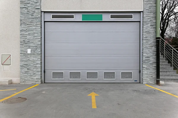 Garaj kapısı — Stok fotoğraf