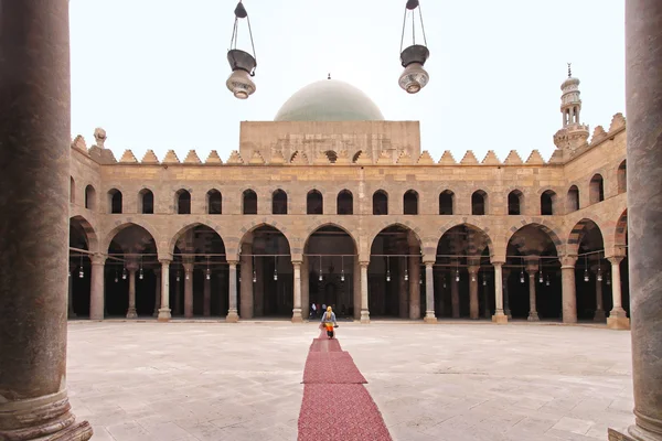 Mosque courtyard — Stock Photo, Image