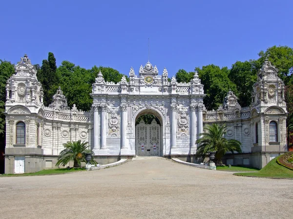 Dolmabahce Palace kapu — Stock Fotó