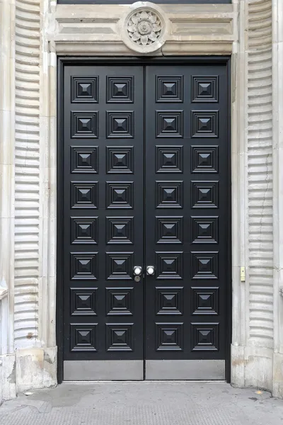 Black door — Stock Photo, Image