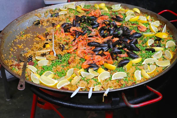 Paella de frutos do mar — Fotografia de Stock