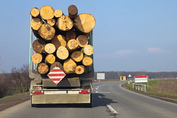 Log truck — Stockfoto