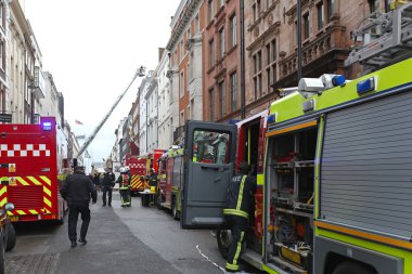Londra'da ateş