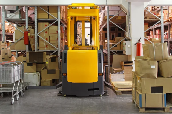 Forklift — Stok fotoğraf