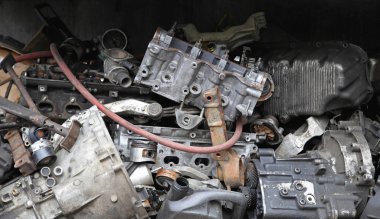 hurda metal parçalar