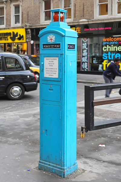 Polis telefon mesaj — Stok fotoğraf