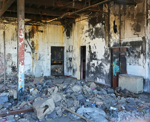 Fire damage factory — Stock Photo, Image