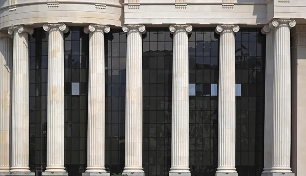 Colonne di ordine ionico — Foto Stock