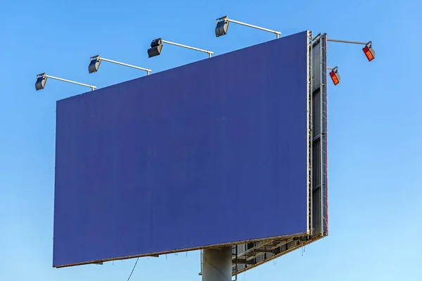 Big Blue Empty Space Billboard Ανακλαστήρες Led — Φωτογραφία Αρχείου