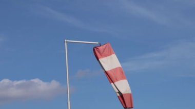 Rüzgâr külahı konik tekstil tüpü Rüzgar yönü ve hızı için temel rehber