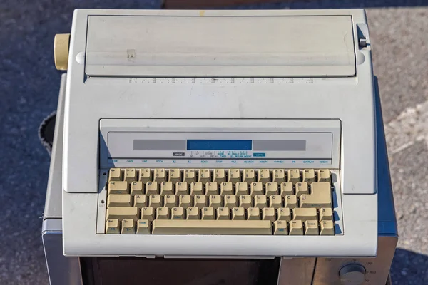 Used Electronic Typewriter Machine Display Office Equipment — Stock Photo, Image