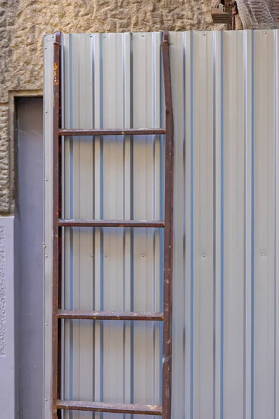 Metal Ladder Scaffoldings Будівельному Майданчику Fence — стокове фото