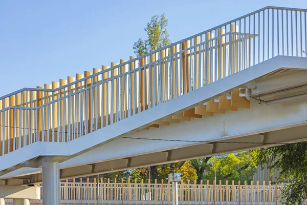 Modern Lépcsőház Híd Gyalogosok Street Overpass — Stock Fotó