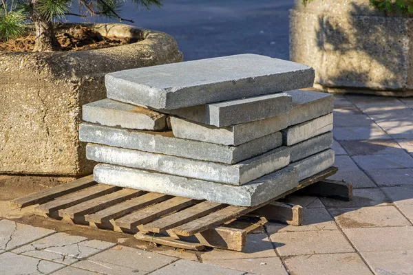 Broken Pavement Tiles Pallet Old Street — Stock Photo, Image