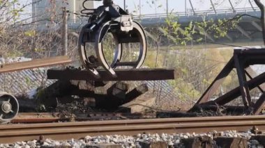 Eski Demiryolu Rayları ve Bağları Tırmık Kazıcı ile Kaldırılıyor