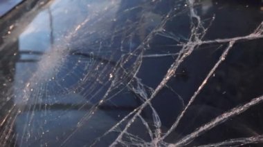 Kırık ön cam Araba Trafik Kazası Ön Ekran Hasar Gecesi