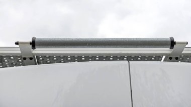 Çatı Rack Van 'da Ağır Görevli Paten Çubuğu