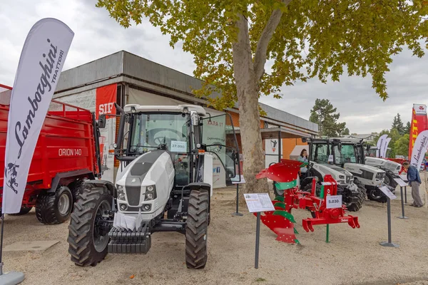 Novi Sad Serbien September 2021 Berömd Italiensk Lamborhini Traktor Jordbruksmässan — Stockfoto