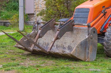 Yükleyici Kova Yapılandırma Makinesinin Üzerinde Çatal Eklentisi