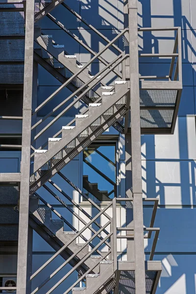 Tűzlépcső Külső Acél Lépcsők Szerkezete Épületben — Stock Fotó