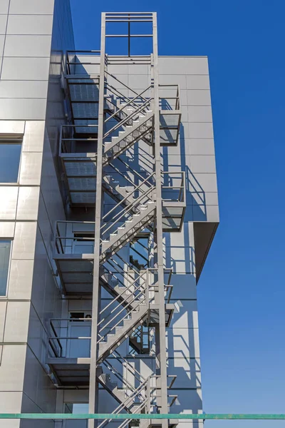 Estructura Escaleras Metal Acero Externas Escape Incendios Edificio — Foto de Stock