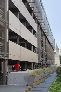 Çok Katlı Otopark Çelik İnşaat Yapısı