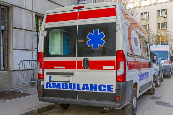 Achteraanzicht Van Ambulance Vehicle Ems Transport Van — Stockfoto