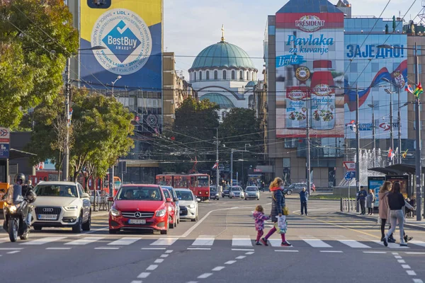 Belgrade Serbia October 2021 People Crossing Street Slavija Square Autumn — Stock Photo, Image