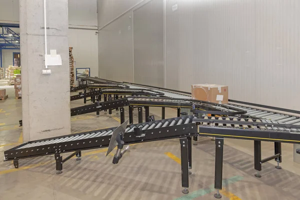 Long Conveyor Sorting Rollers Distribution Warehouse — Stock Photo, Image