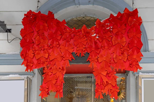 Gran Arco Rojo Decoración Festiva Edificio —  Fotos de Stock