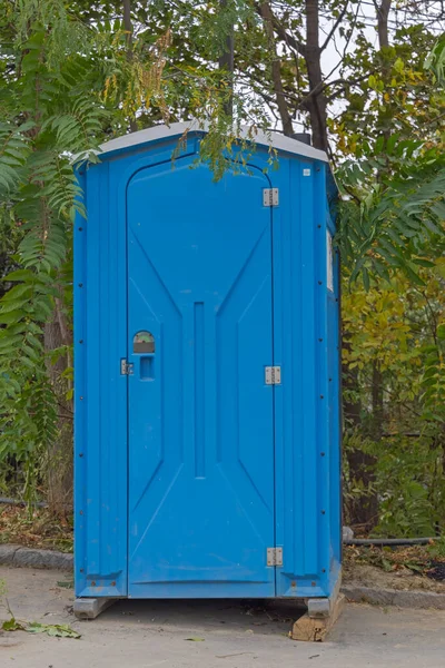 Chemical Toilet Cabin Steep Hill Street — Stock Photo, Image