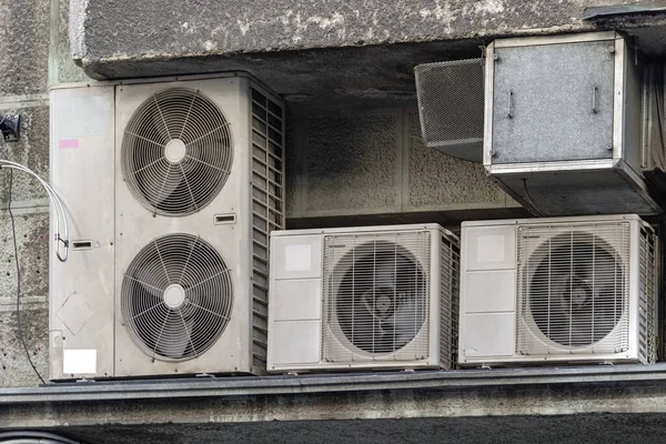 Κλιματιστικά Μονάδες Σύστημα Hvac Στο Κτίριο Εξωτερικά — Φωτογραφία Αρχείου