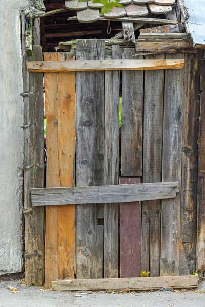 Puerta Cobertizo Vieja Hecha Material Madera Reciclada Utilizado —  Fotos de Stock