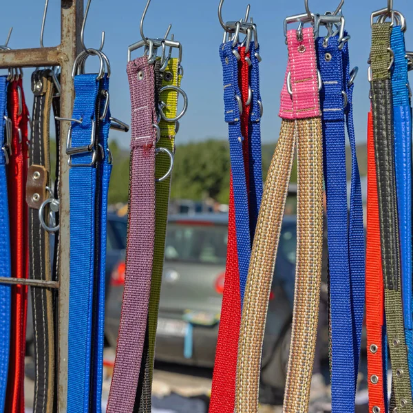 Buntes Textilgewebe Hundehalsbänder Haustierbedarf — Stockfoto