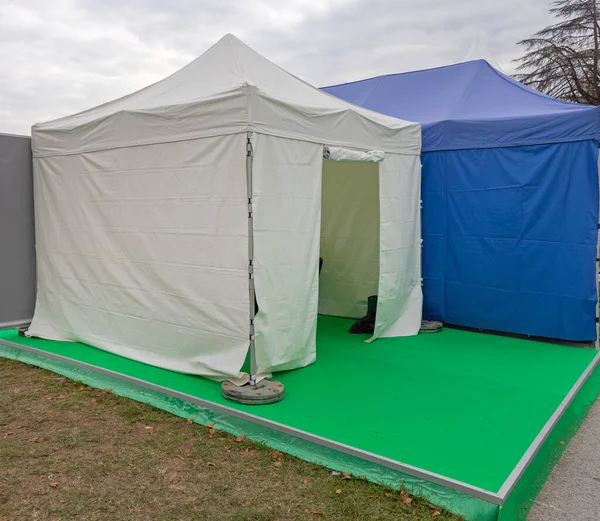 Installazione Bianca Del Baldacchino Della Tenda Gli Eventi All Aperto — Foto Stock