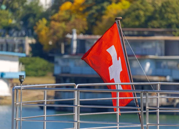 Bandiera Nazionale Della Svizzera River Boat — Foto Stock