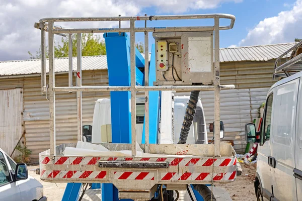 Truck Mounted Lift Aerial Work Platform Basket — Stock Photo, Image