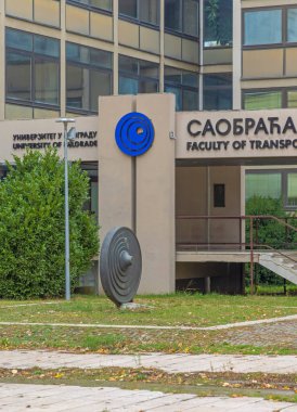 Belgrad, Sırbistan - 23 Ekim 2021: Belgrad 'daki Ulaştırma ve Trafik Mühendisliği Fakültesi.